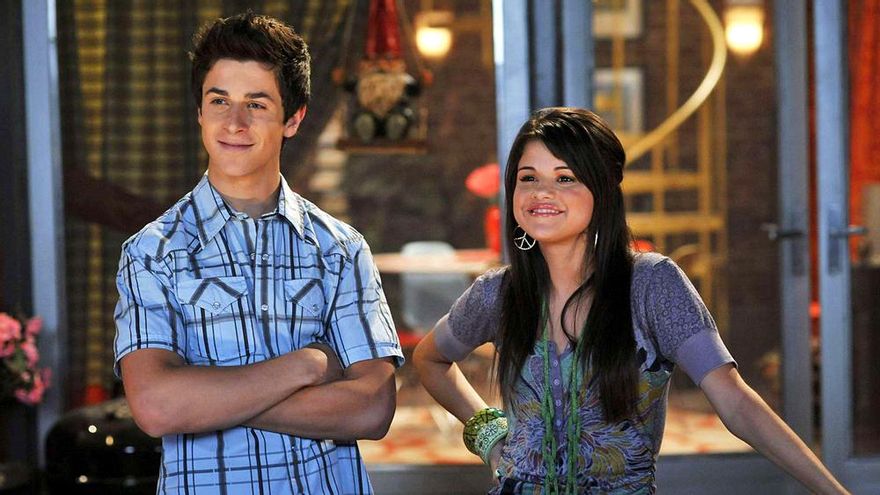 'Los magos de Waverly Place' vuelve una década después a Disney Channel con una secuela producida por Selena Gómez