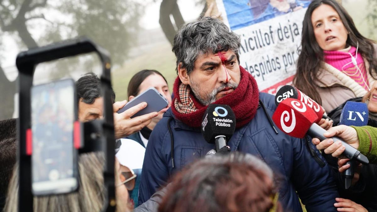 La izquierda pide reducir la jornada laboral y recuerda que Georgalos no reincorpora a despedidos, incumpliendo fallos judiciales