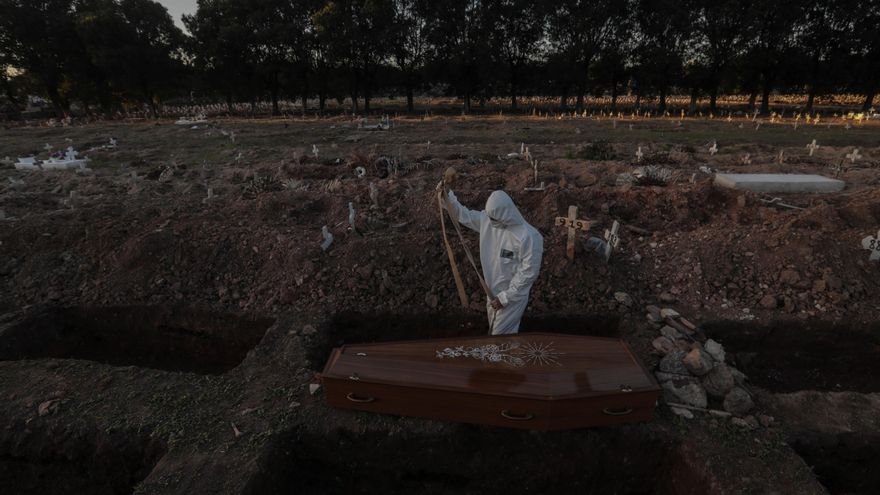 Brasil suma 1.254 muertes y 45.305 casos en el día del positivo de Bolsonaro