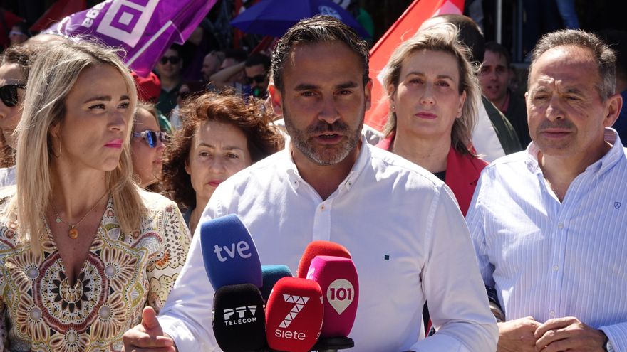 Espadas enfrenta el estallido de una rebelión interna en el PSOE de Málaga en plena campaña de las europeas