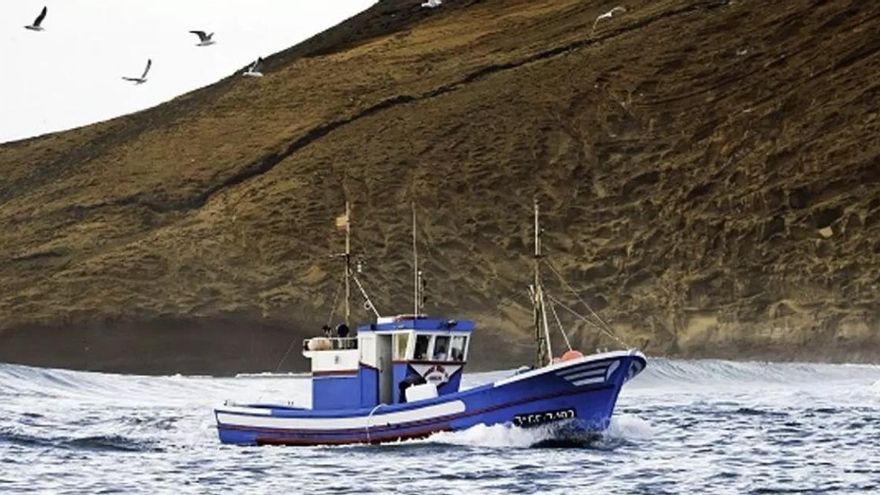 Las cofradías canarias, contra las ayudas para "pesca sostenible" a la flota de arrastre