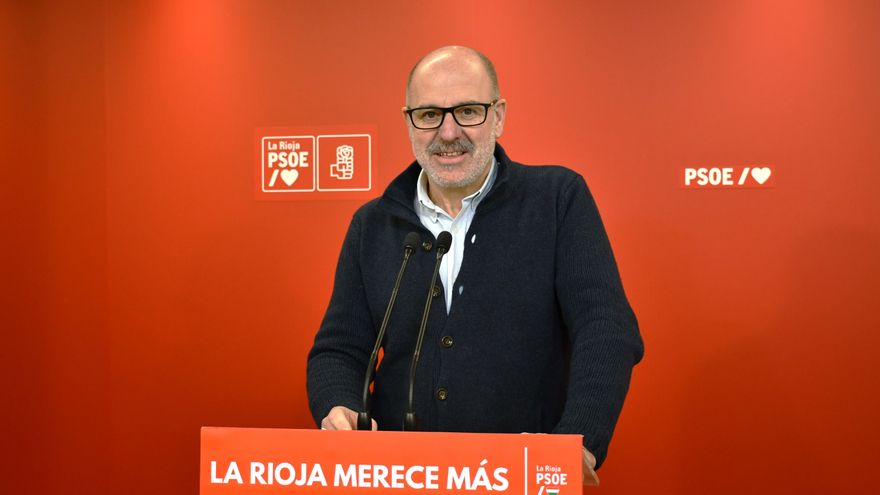 Legarra: "Con Pedro Sanz comenzó a asentarse VIAMED y Capellán ya ha adjudicado 38 millones en externalizaciones sanitarias"