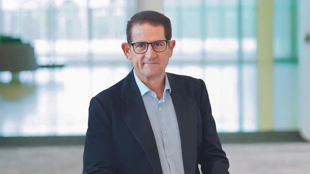 Héctor Hernández, todopoderoso director general durante 23 años, deja Mercadona y entra en la dirección el CEO de València Basket