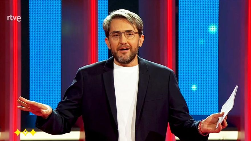 Máximo Huerta frenó el abucheo al jurado del Benidorm Fest por su puntuación a Tanxugueiras