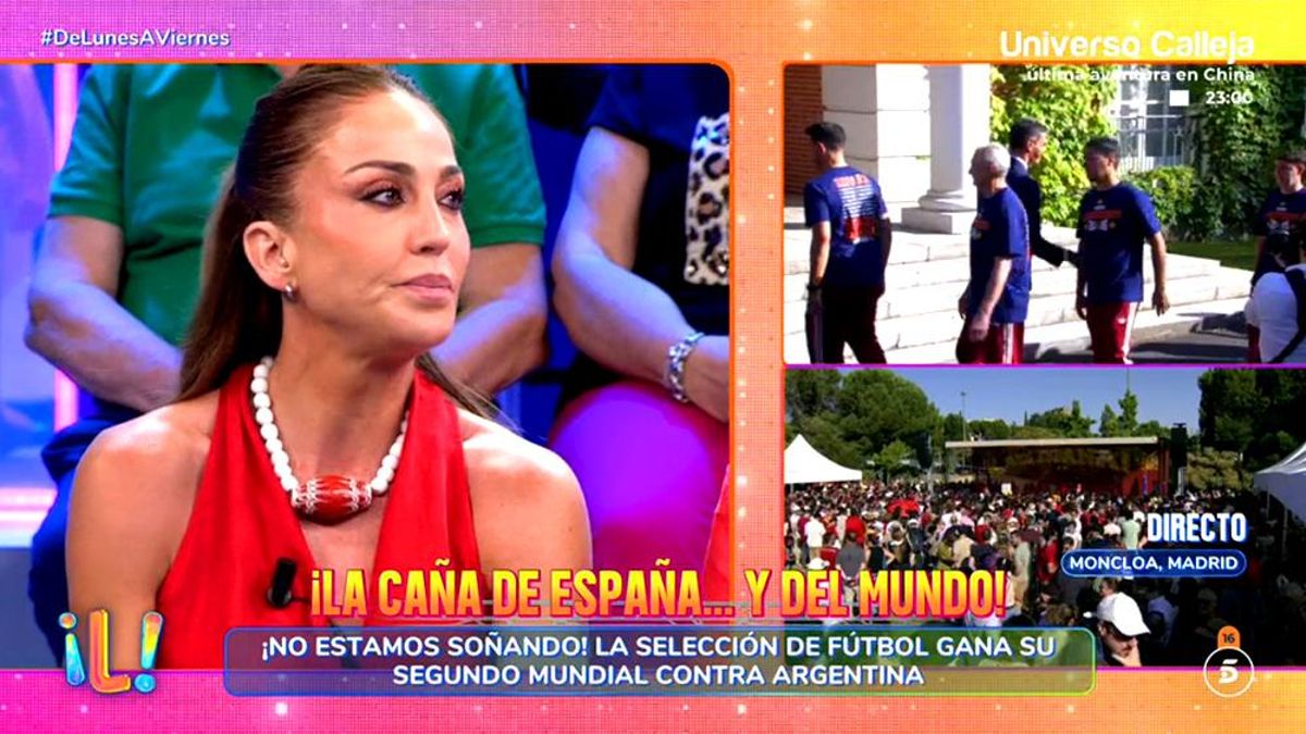 Beatriz Archidona, en el plató de 'De lunes a viernes'
