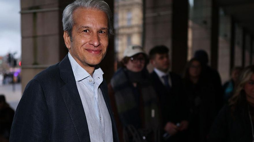 El autor de la carta que ha puesto en jaque a la BBC dice ahora que la radiotelevisión pública no está sesgada