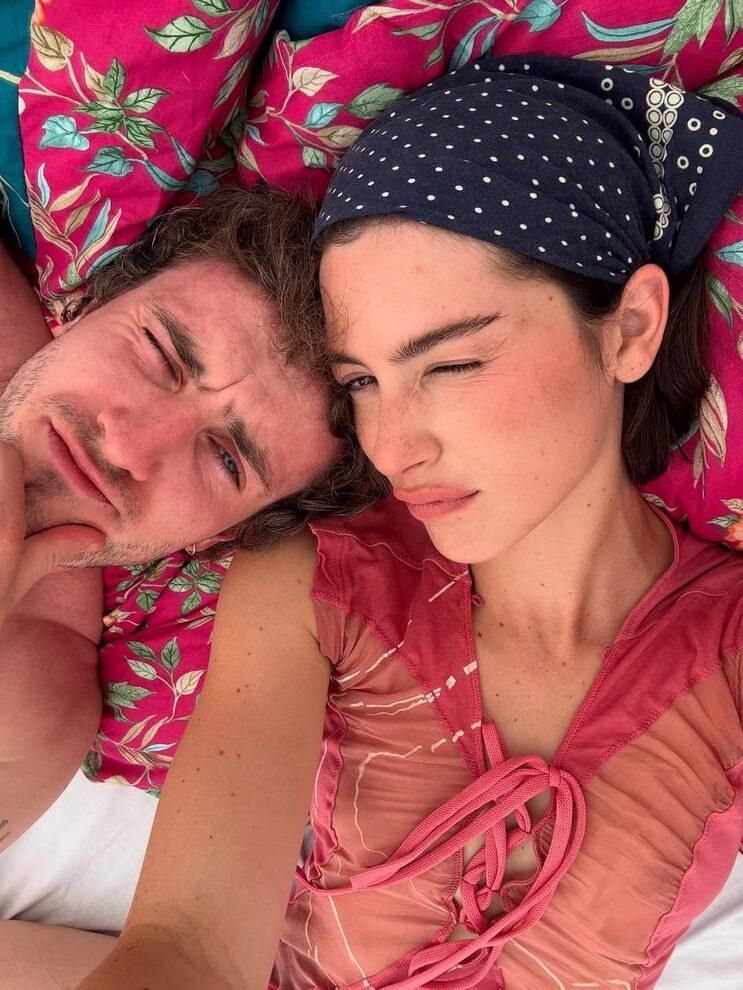 Gracie Abrams y Paul Mescal en un foto publicada por la artista en su Instagram.