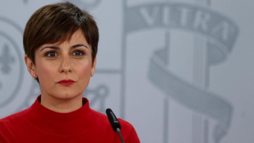 El Gobierno da el paso previo a llevar a la Junta de Castilla y León al Constitucional si aprueba el plan contra el aborto