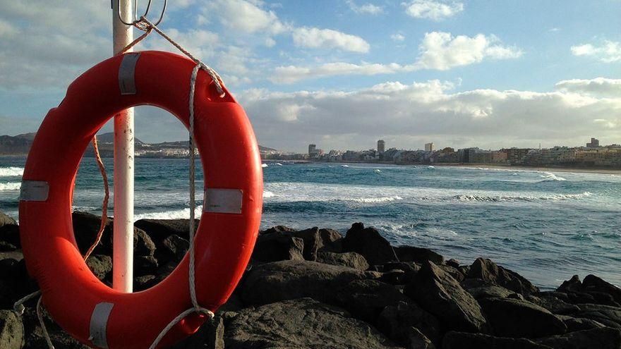 Siete claves para prevenir ahogamientos en playas y piscinas de Canarias esta Semana Santa