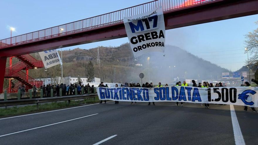 La N1, cortada por la huelga