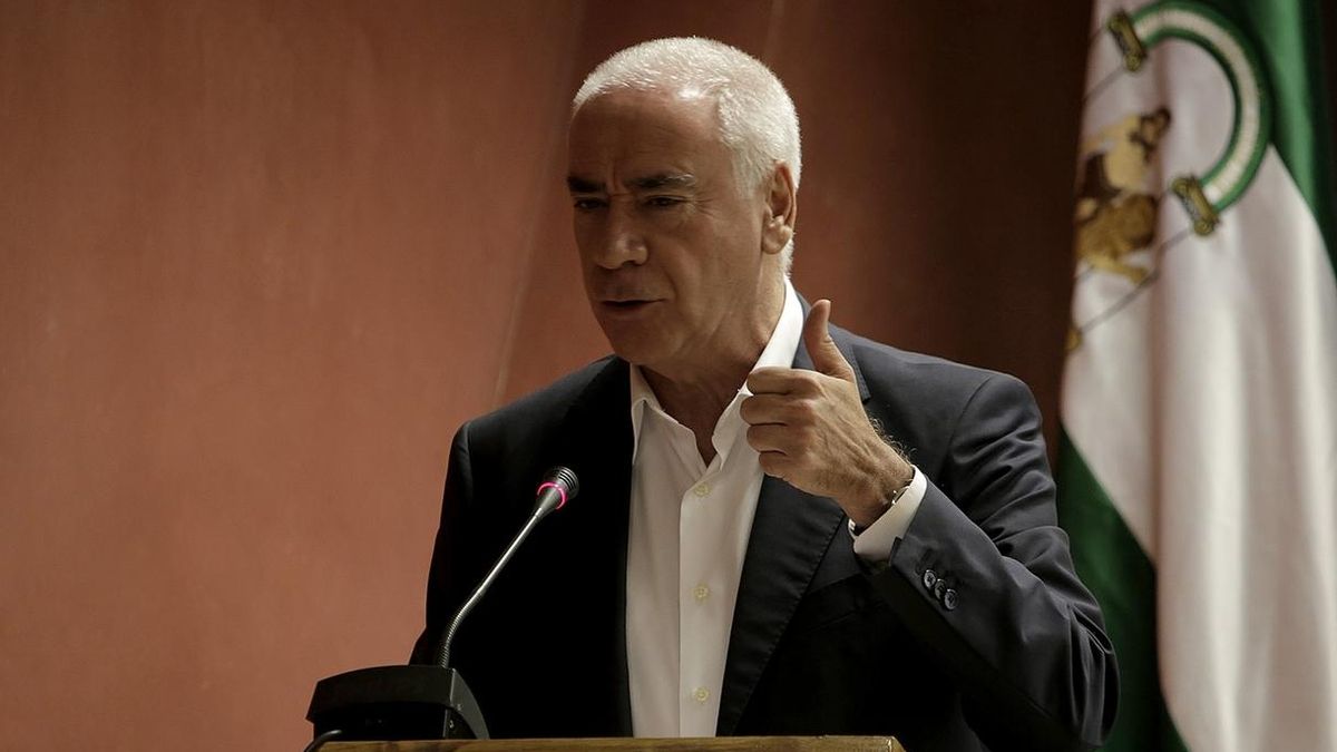 Alonso dice que "no habrá excepciones ni con Ojeda ni con nadie" en la revisión de ayudas, que terminará a final de 2015