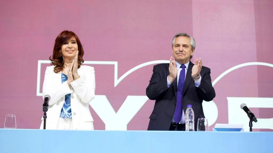 Condenada, Cristina Kirchner reaparece en un foro con Alberto Fernández y el kirchnerismo arma una fuerte movilización