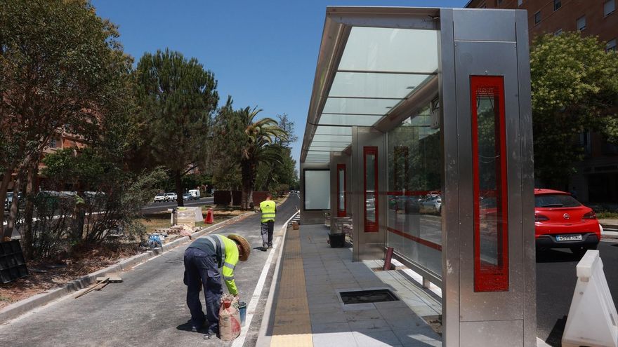 Sevilla se sube al tranvibús con el objetivo de eliminar hasta 400 coches a la hora