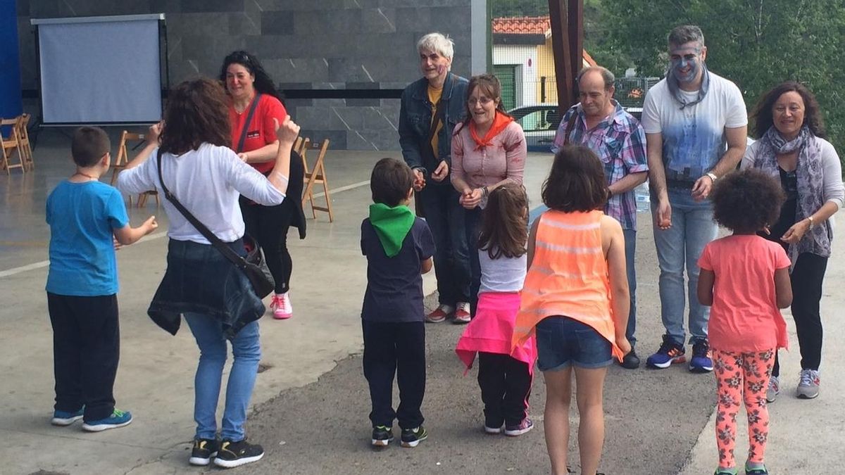 Cerca de 330 niños conviven con familias de acogida en Bizkaia