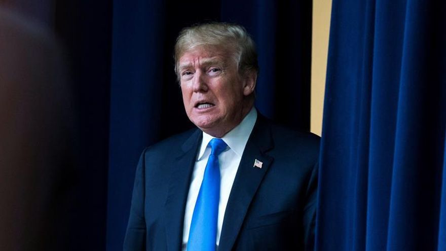 El Congreso de EE.UU. aprueba un presupuesto con fondos para el muro