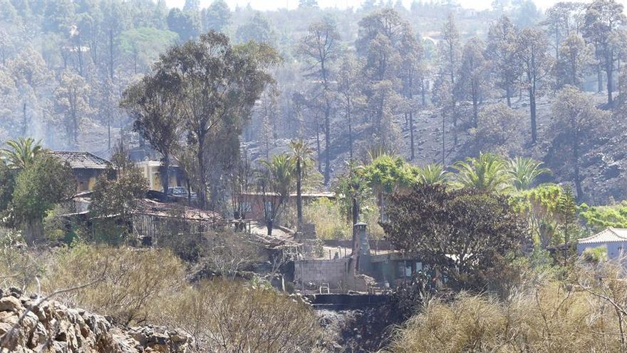 Inmueble afectado por el incendio a su paso por el barrio de El Castillo del municipio de Garafía.