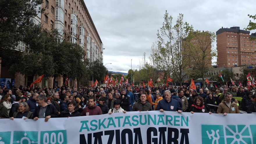 Arnaldo Otegi, Laura Aznal, Joseba Asiron y Pello Otxandiano en la cabeza de la manifestación de EH Bildu con motivo del Aberri Eguna 2025.