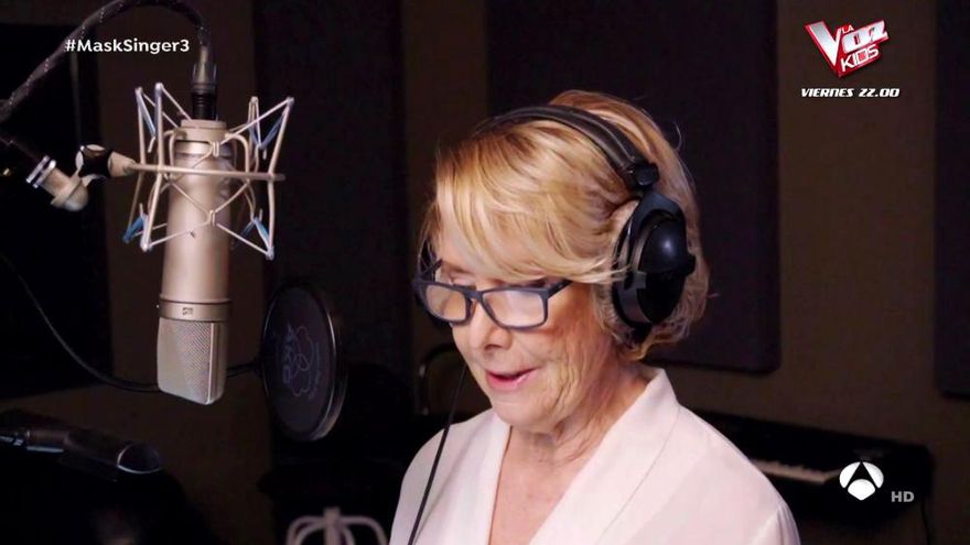 Así grabó Esperanza Aguirre su actuación en 'Mask Singer': "Que cantara una canción moderna fue lo más difícil"