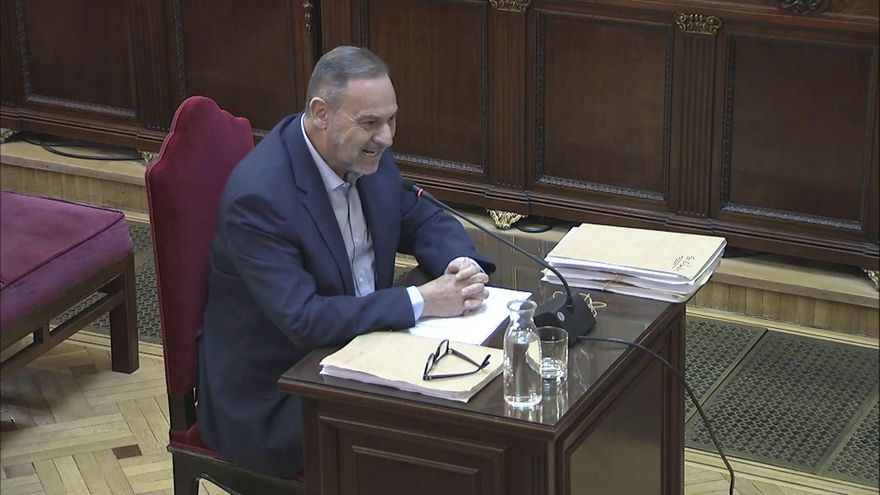 Captura de la señal del Tribunal Supremo en la que aparece el exministro José Luis Ábalos durante su declaración,este lunes. EFE/ Señal Del Tribunal Supremo SOLO USO EDITORIAL/SOLO DISPONIBLE PARA ILUSTRAR LA NOTICIA QUE ACOMPAÑA (CRÉDITO OBLIGATORIO)
