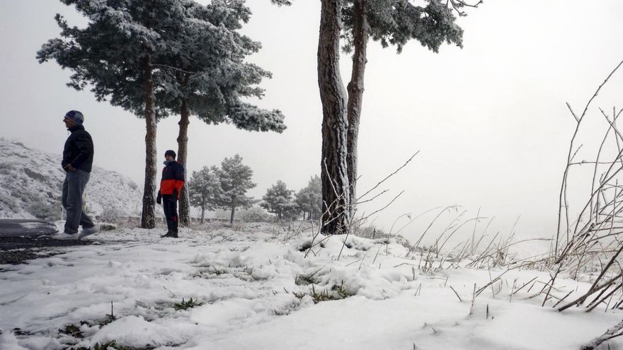 Localizan en buen estado a los dos montañeros desaparecidos en la Sierra de Gredos, en Ávila