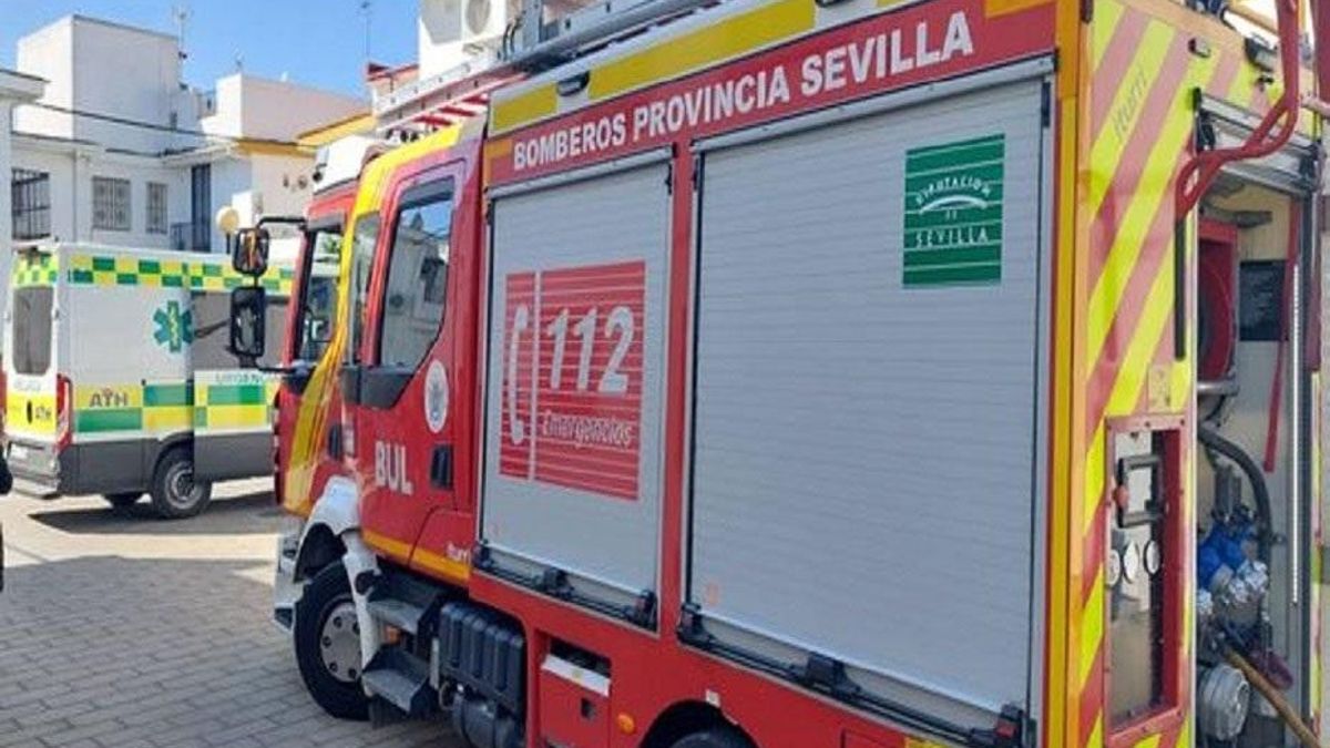 Muere una mujer en el incendio de una casa de campo en Lora del Río