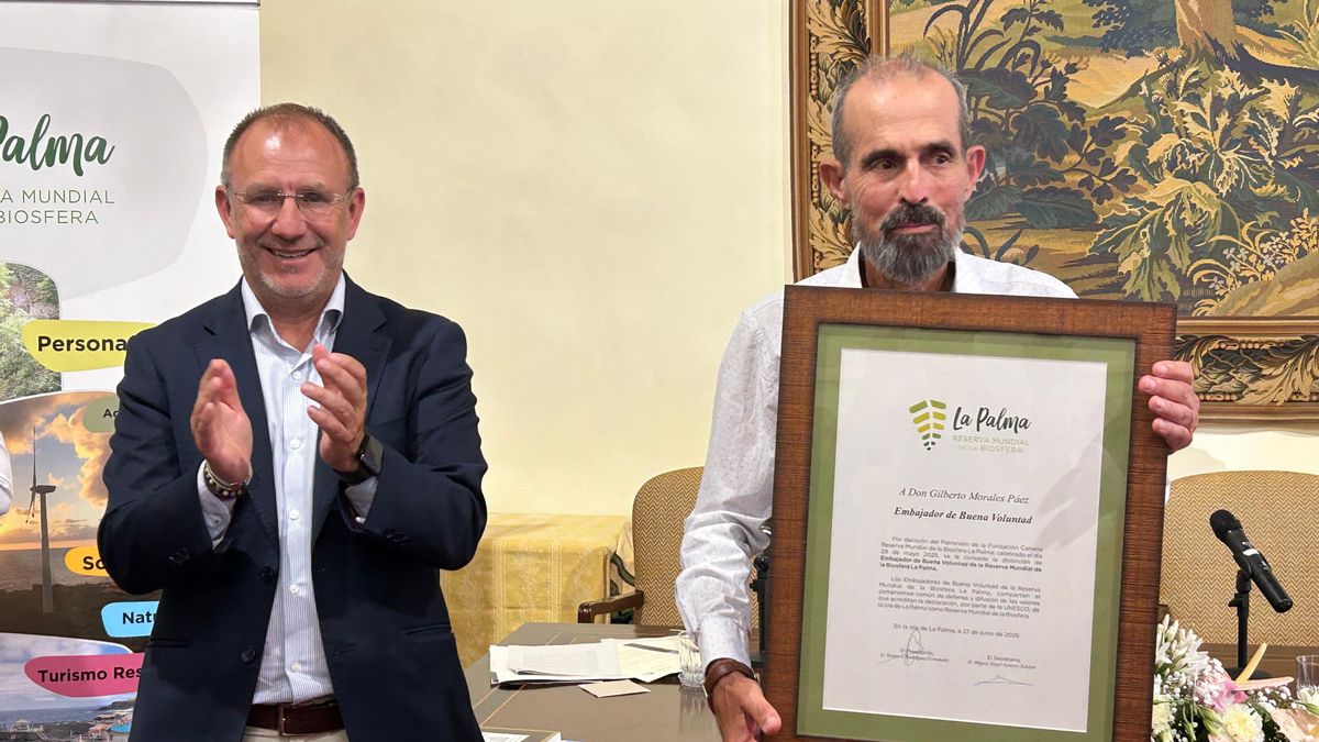 Acto de entrega de la distinción de Embajador de Buena Voluntad a Gilberto Morales Páez.