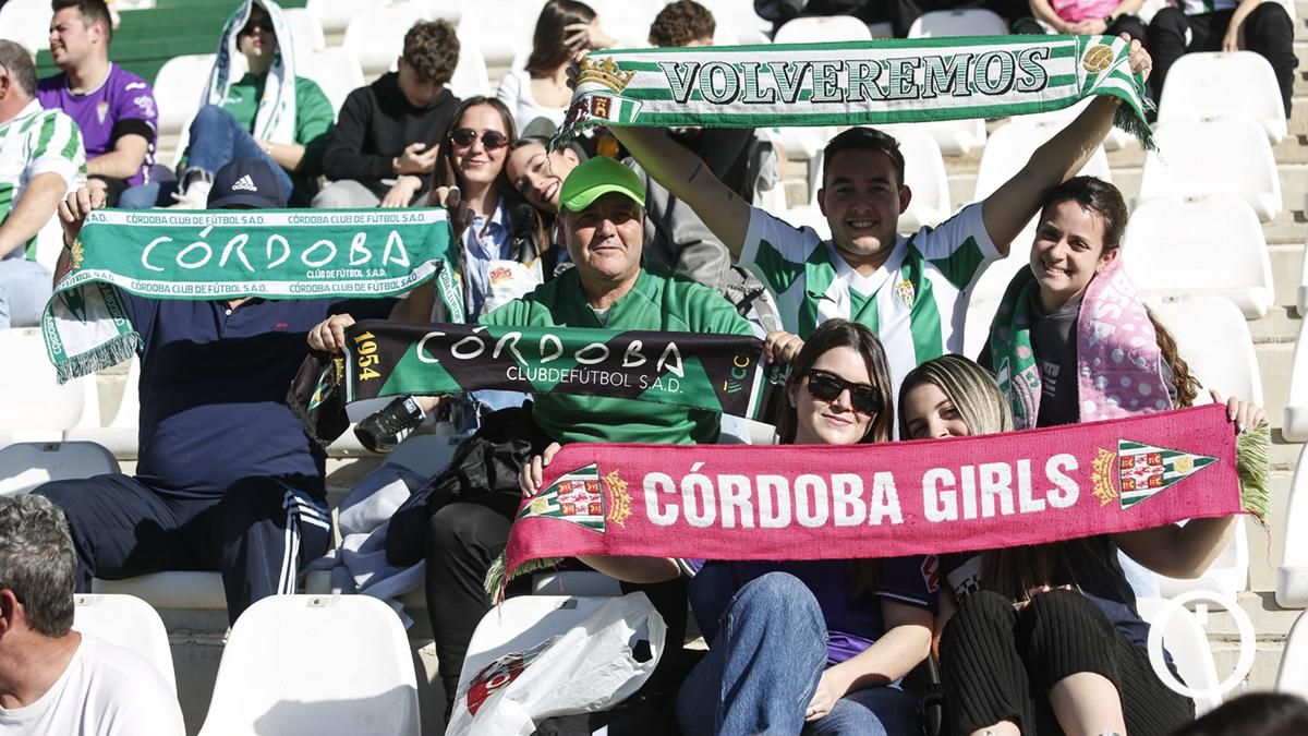Grada Blanquiverde del Córdoba CF - SD Huesca