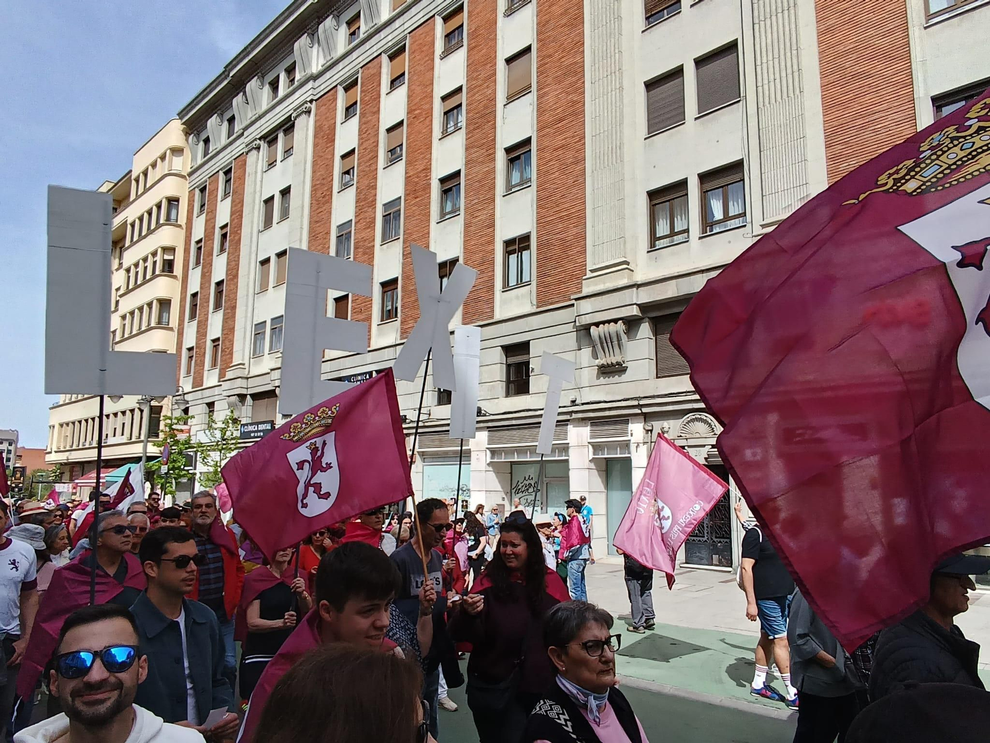 Cientos de personas exigen el 23 de abril el camino de 'León solo' y en libertad