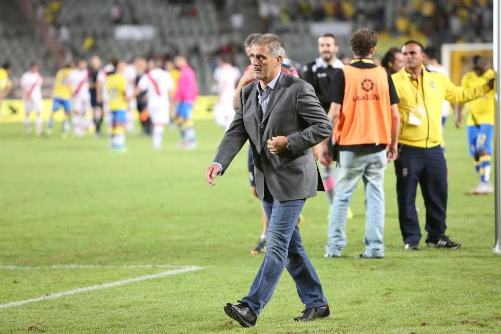 Partido entre la UD Las Palmas y el Rayo Vallecano. (ALEJANDRO RAMOS)