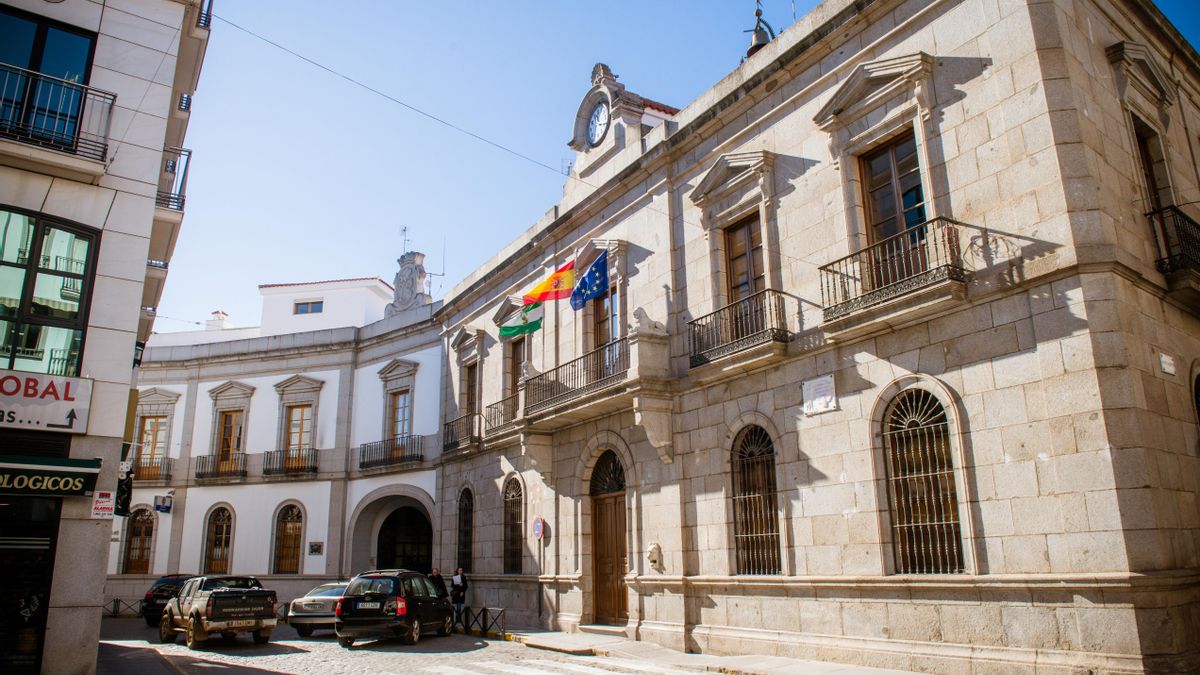 Reorganización en el equipo de gobierno de Pozoblanco por la baja por maternidad de una concejala