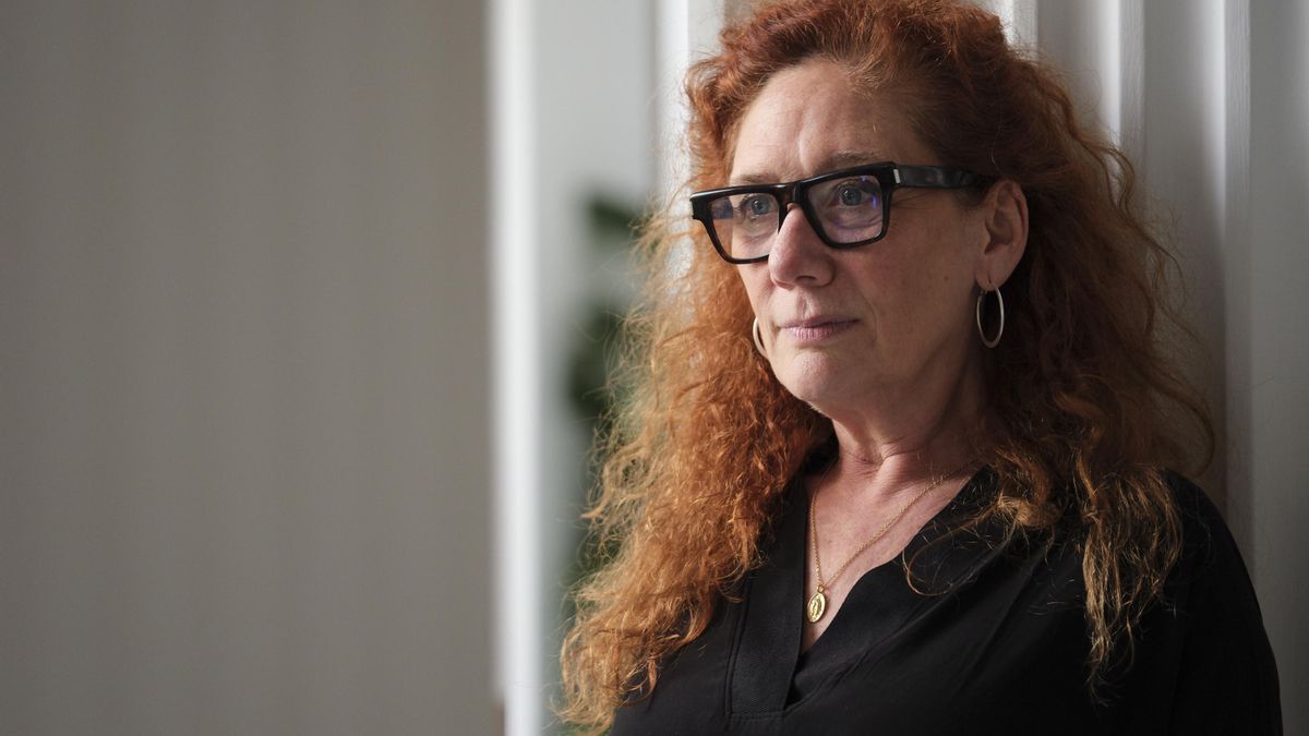 La escritora y periodista Cristina Fallarás durante una rueda de prensa en Santa Cruz de Tenerife