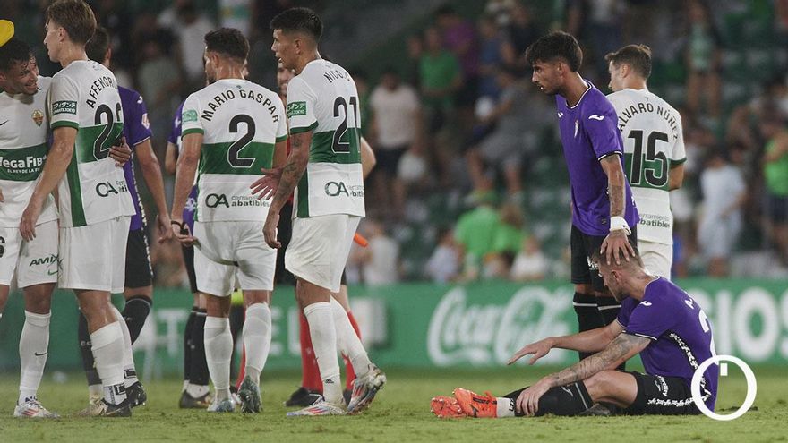 Los pitos, insultos y una noche para olvidar en el Córdoba CF