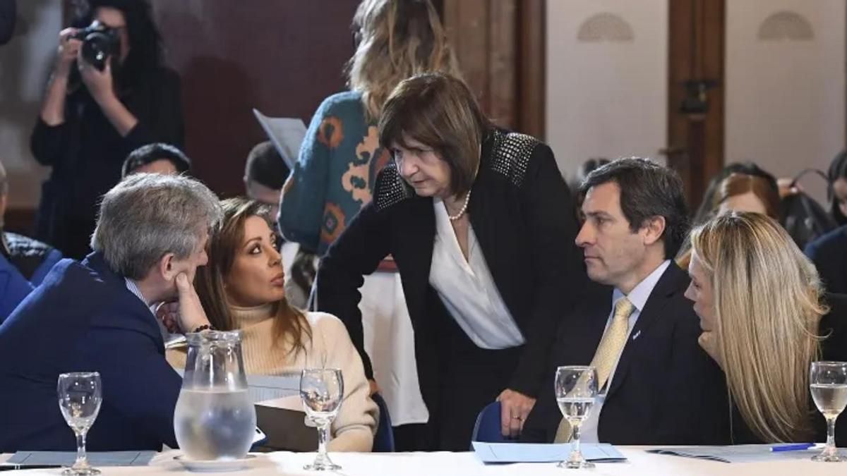 El Senado busca aprobar la ley de propiedad privada y extender la permanencia del juez Pesino