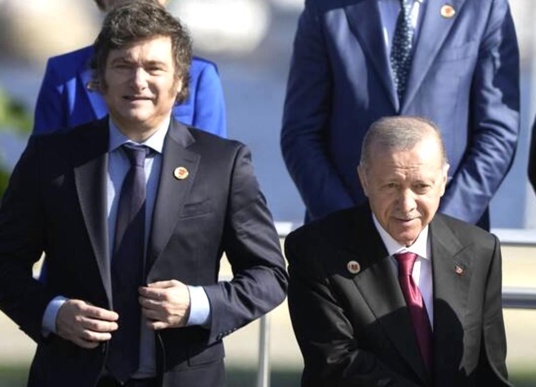 Milei y Erdoğan en la cumbre del G20 de Rio de Janeiro en 2024.