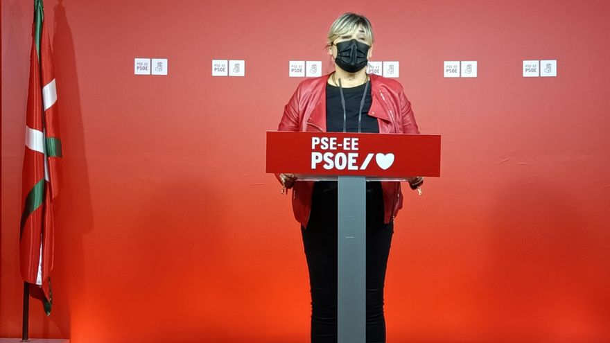 La ex edil del PSE-EE Soraya Morla tras presentar avales a la secretaría general