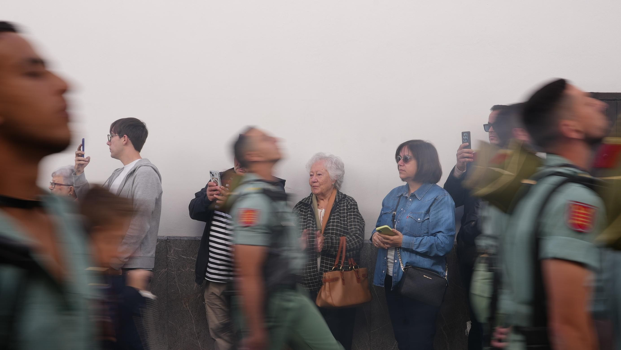 El vía crucis de La Caridad, en imágenes