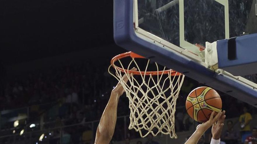 GALERÍA: Partido entre EEUU y Eslovenia en el Gran Canaria Arena