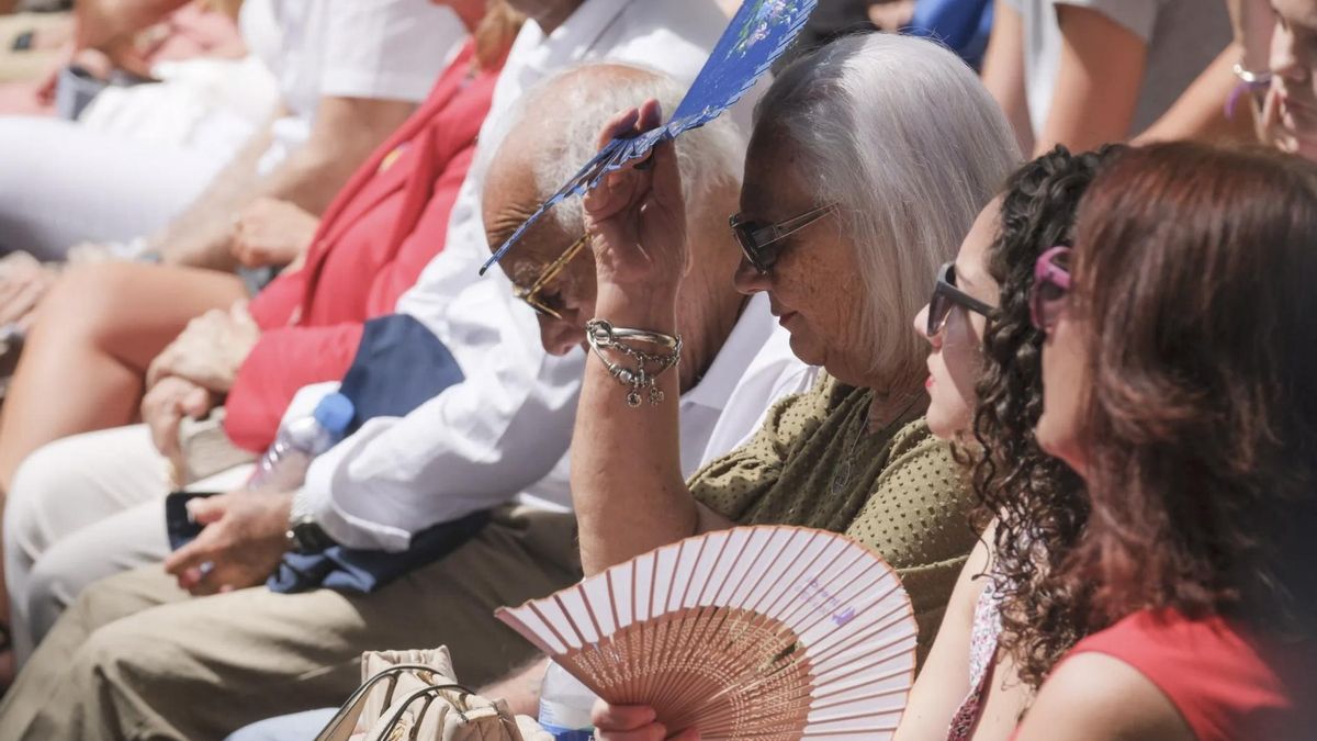 El calor deja una estela mortal de 75 personas en Canarias en apenas dos semanas