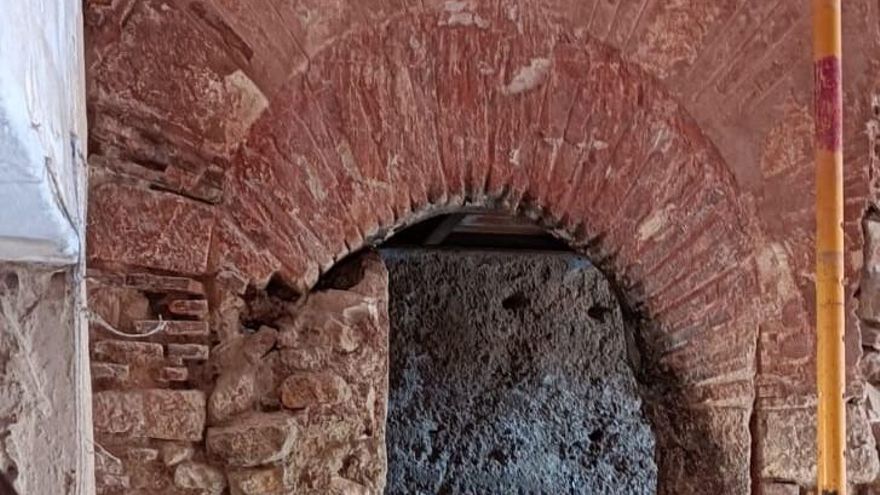 Descubierta una puerta mudéjar en la fortaleza de Isso, la primera fuera del reino nazarí de Granada