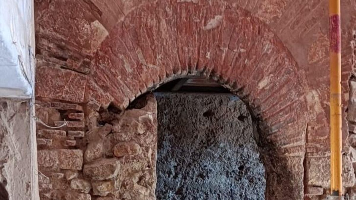 Descubierta una puerta mudéjar en la fortaleza de Isso, la primera fuera del reino nazarí de Granada