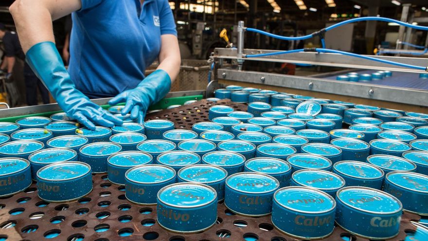 Latas de atún del Grupo Calvo