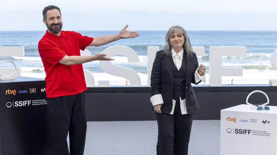Mariana Enriquez y Pablo Larraín dan voz a los fantasmas de la memoria argentina: “Abordamos la política desde lo artístico”