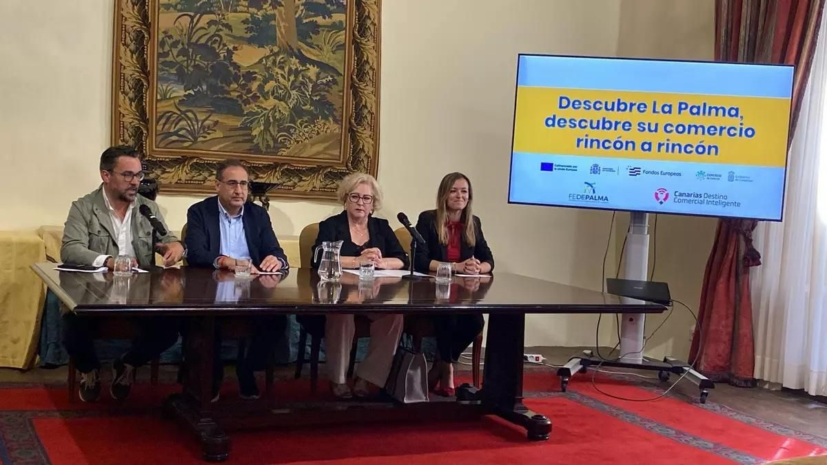 Imagen de achivo de  la presentación del proyecto 'Descubre La Palma, descubre su comercio rincón a rincón' en Santa Cruz de La Palma.