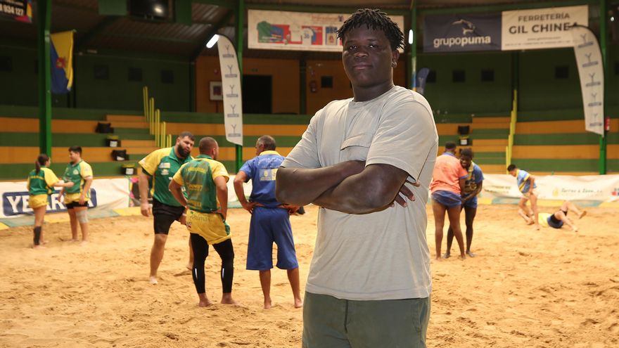 La lucha canaria como deporte de integración para menores de Senegal, Mali y Mauritania: “Somos todos como una familia”