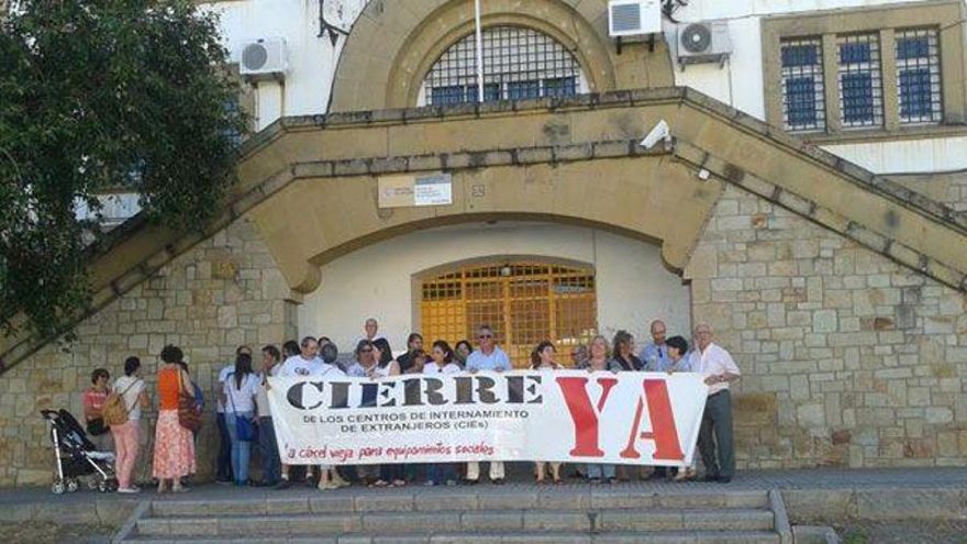 No a los Centros de Internamiento de Extranjeros