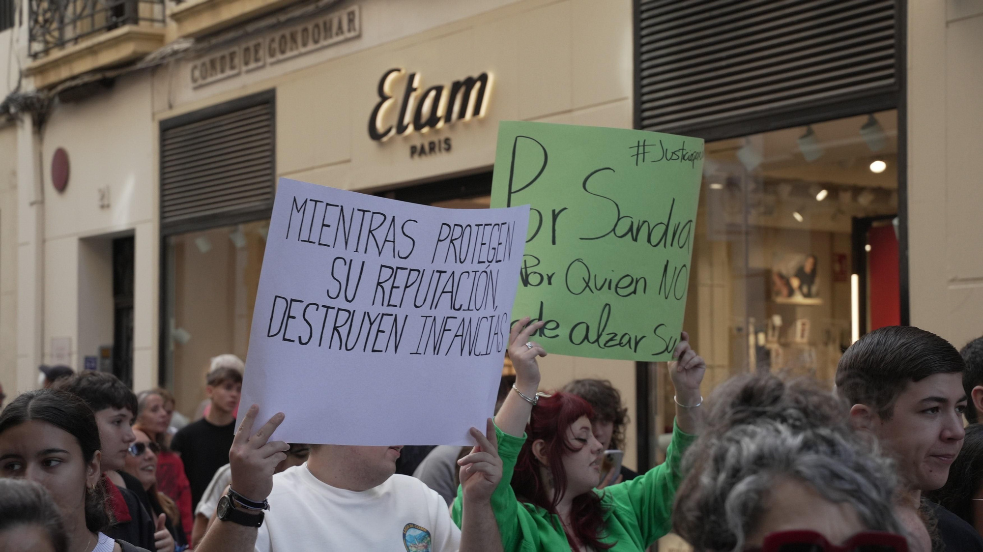 Manifestación de estudiantes contra el bullying