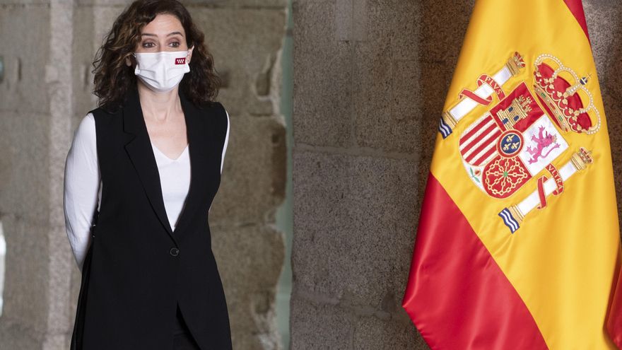 Varios vínculos unen al hermano de Ayuso con el alto cargo clave en la adjudicación de las mascarillas