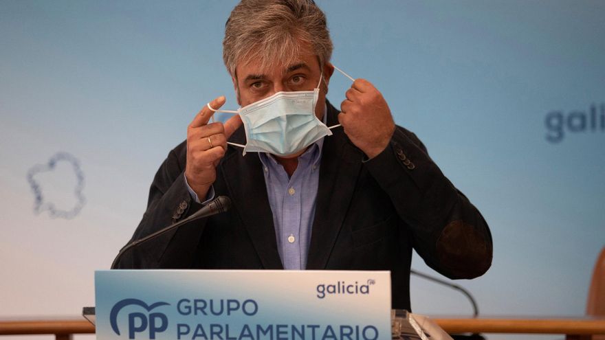 El PP de Galicia pide a la alcaldesa que se vacunó que dimita y deje el cargo a alguien que haya respetado el protocolo