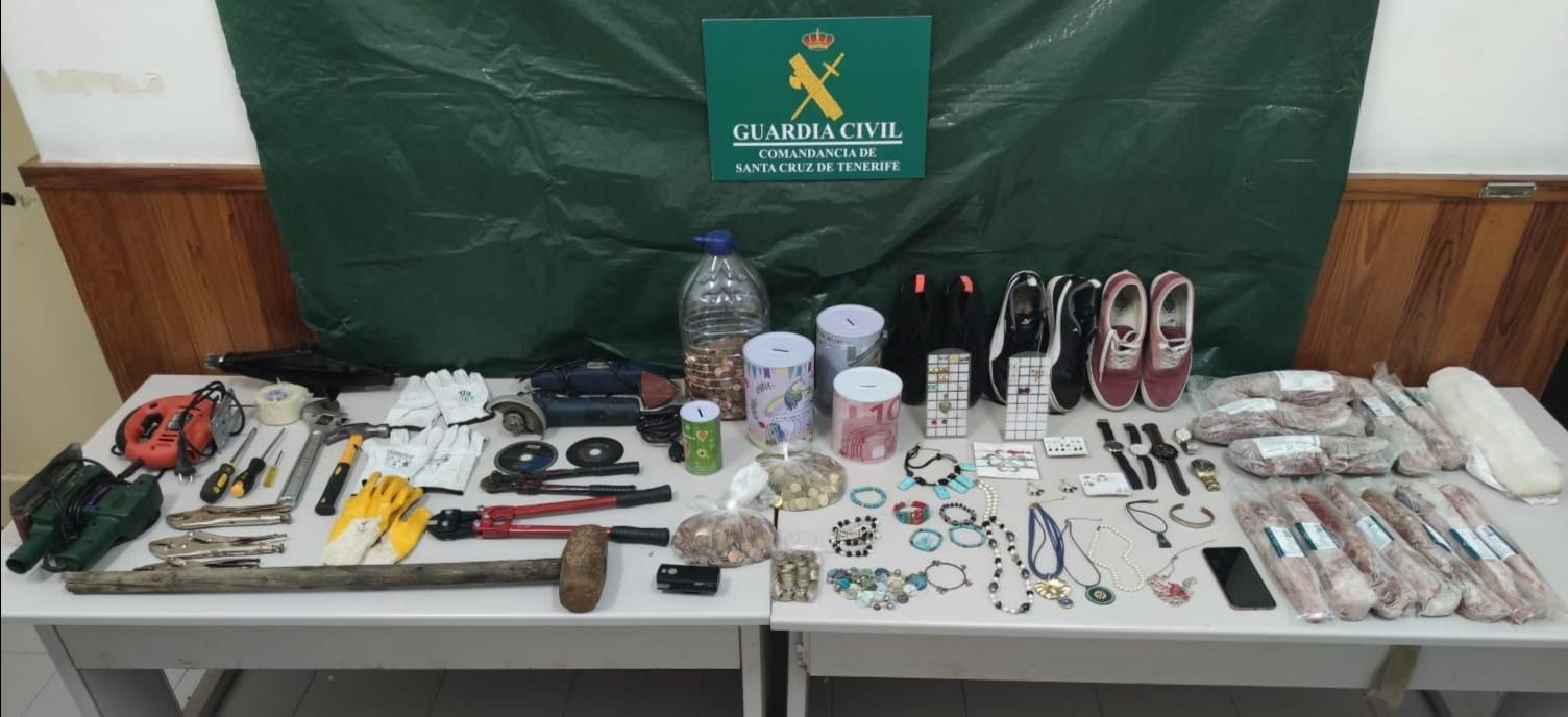 Objetos sustraídos.