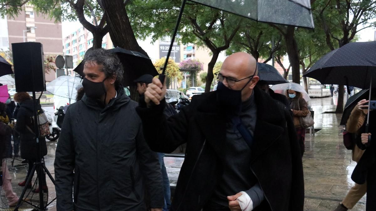 Romeva y Villatoro, a su entrada en la Ciudad de la Justicia